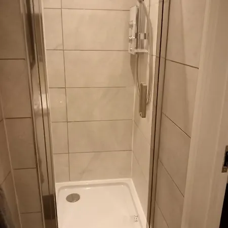 Апартаменты Lower Cheltenham Place Бристоль