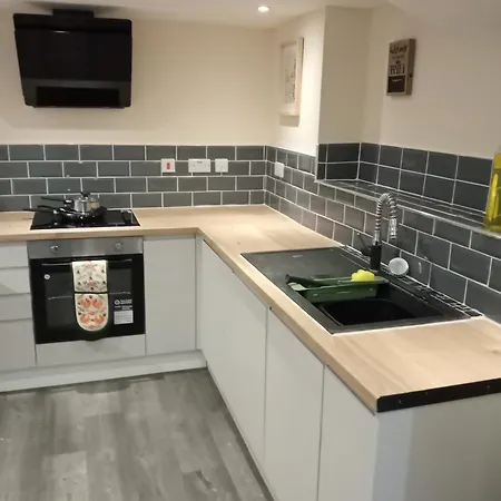 Lower Cheltenham Place *