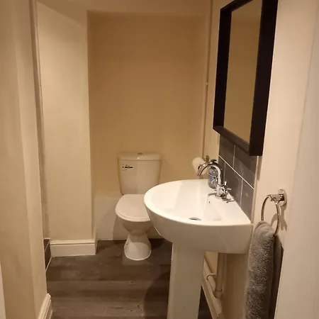 شقة Lower Cheltenham Place بريستول