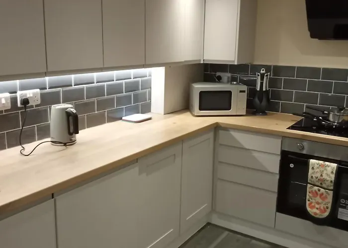 Lower Cheltenham Place شقة